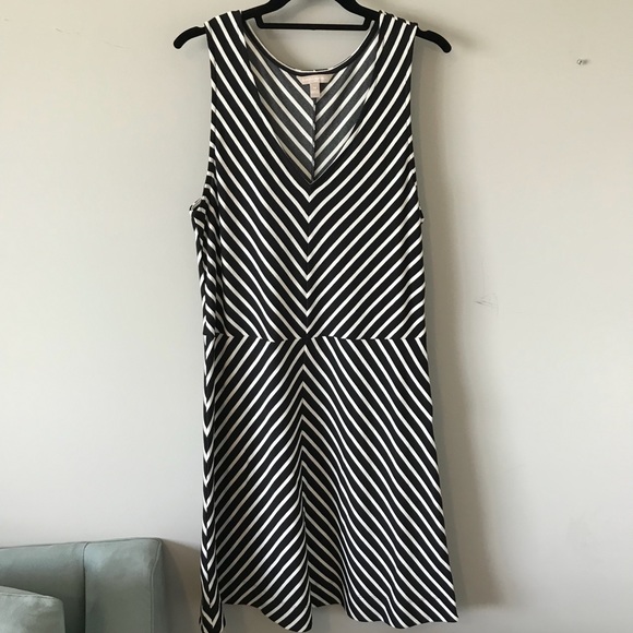 banana republic black and white striped dress
